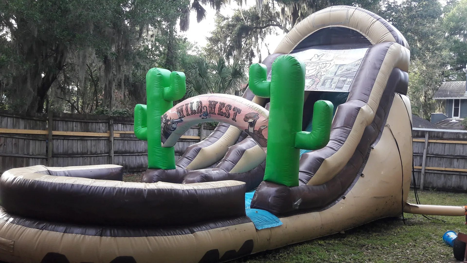 18FT WILD WEST WATER SLIDE